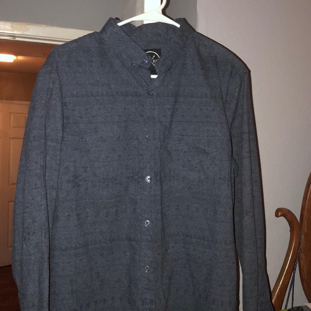 Long sleeve birch black button up shirt